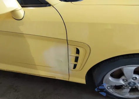 2006 Hyundai Tiburon Gs from USA, damaged, VIN KMHHM65D66U191779